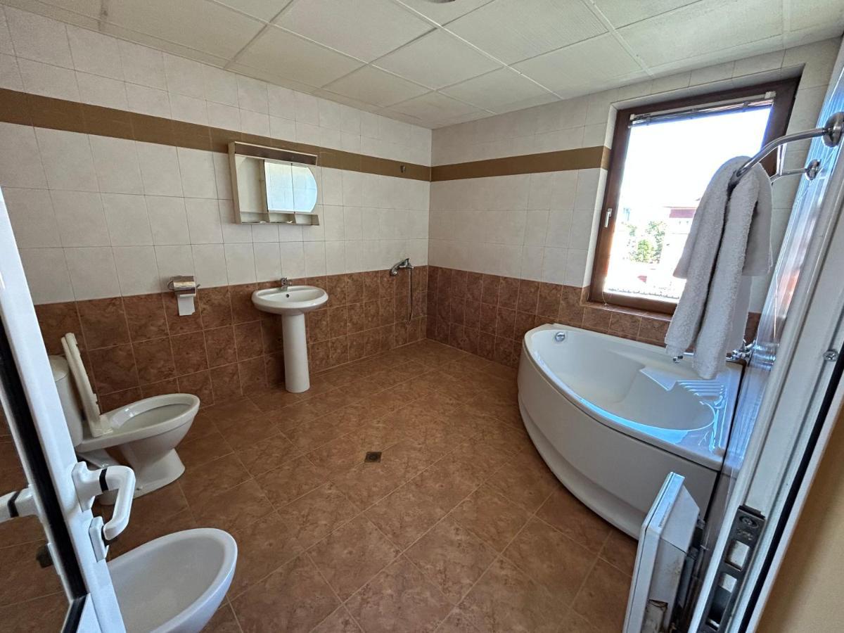 Hotel Rade 2 Βράτσα Εξωτερικό φωτογραφία