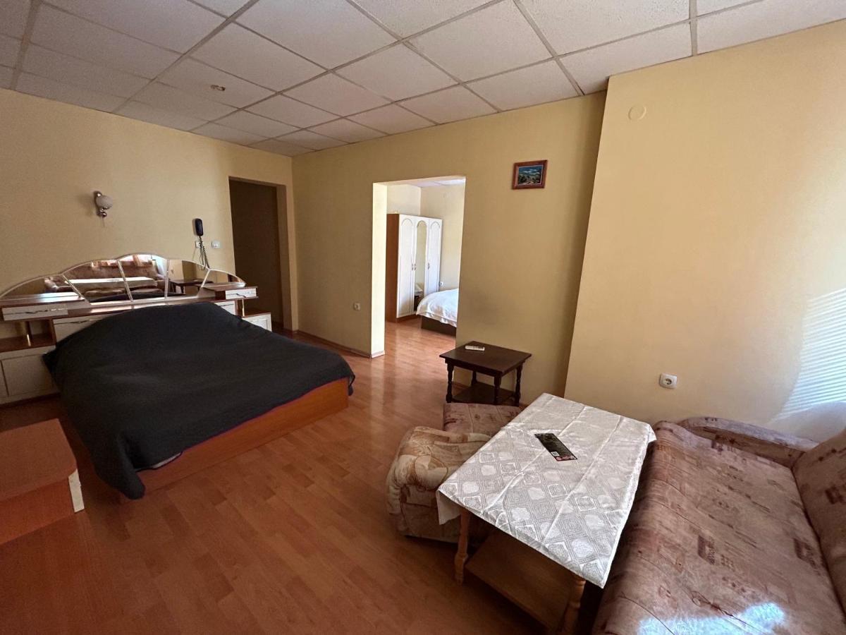 Hotel Rade 2 Βράτσα Εξωτερικό φωτογραφία